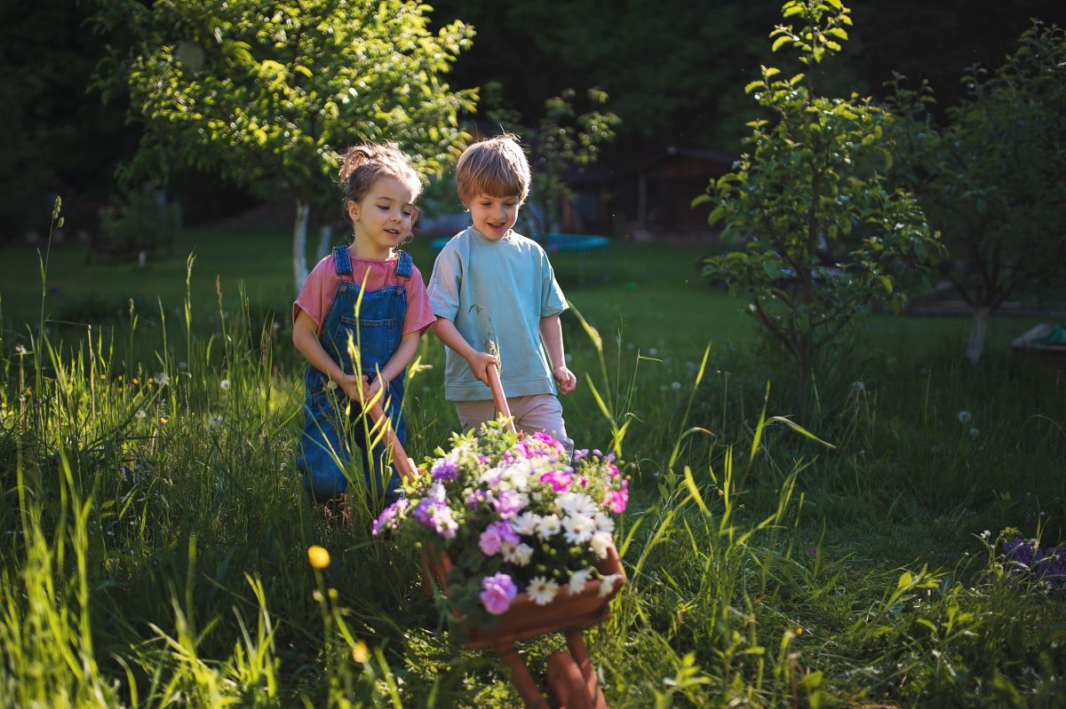 Kinder im Garten beschäftigen: Kreative Ideen für Oder-Spree